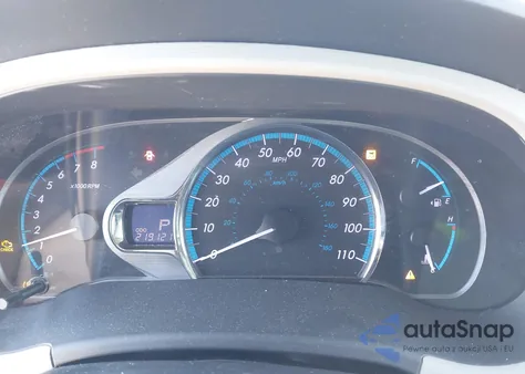 2011 Toyota Sienna Xle V6 z USA, uszkodzony, nr VIN 5TDYK3DCXBS053758